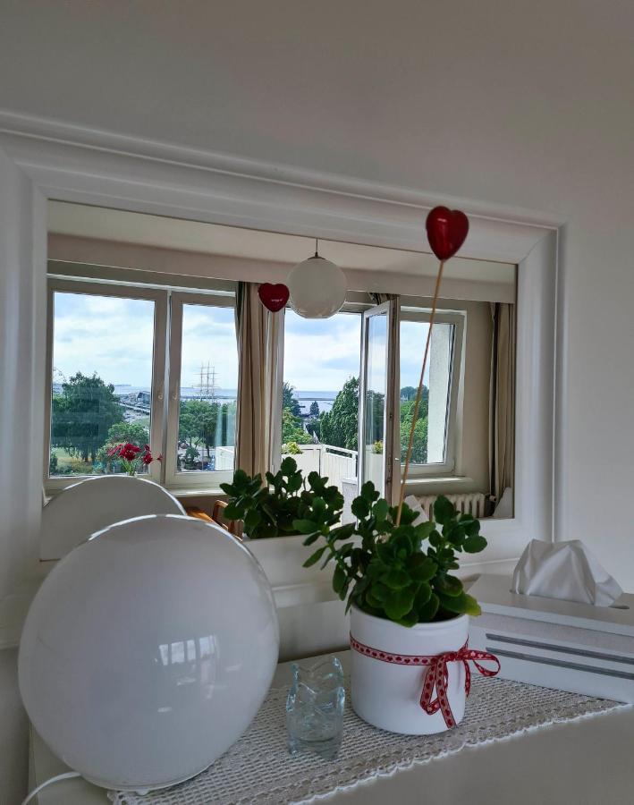 גדינייה Apartment By The Sea - Kosciuszki Square מראה חיצוני תמונה